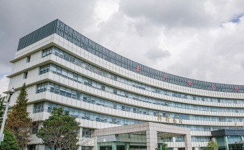 嘉興綜合保稅區(qū)興業(yè)路東側(cè)、大橋港南側(cè)、東巡邏通道西側(cè)、區(qū)和路北側(cè)。